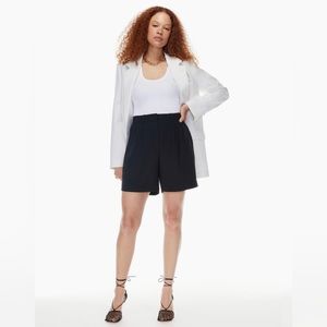 Babaton Black Pleated 7” Short, Size 00